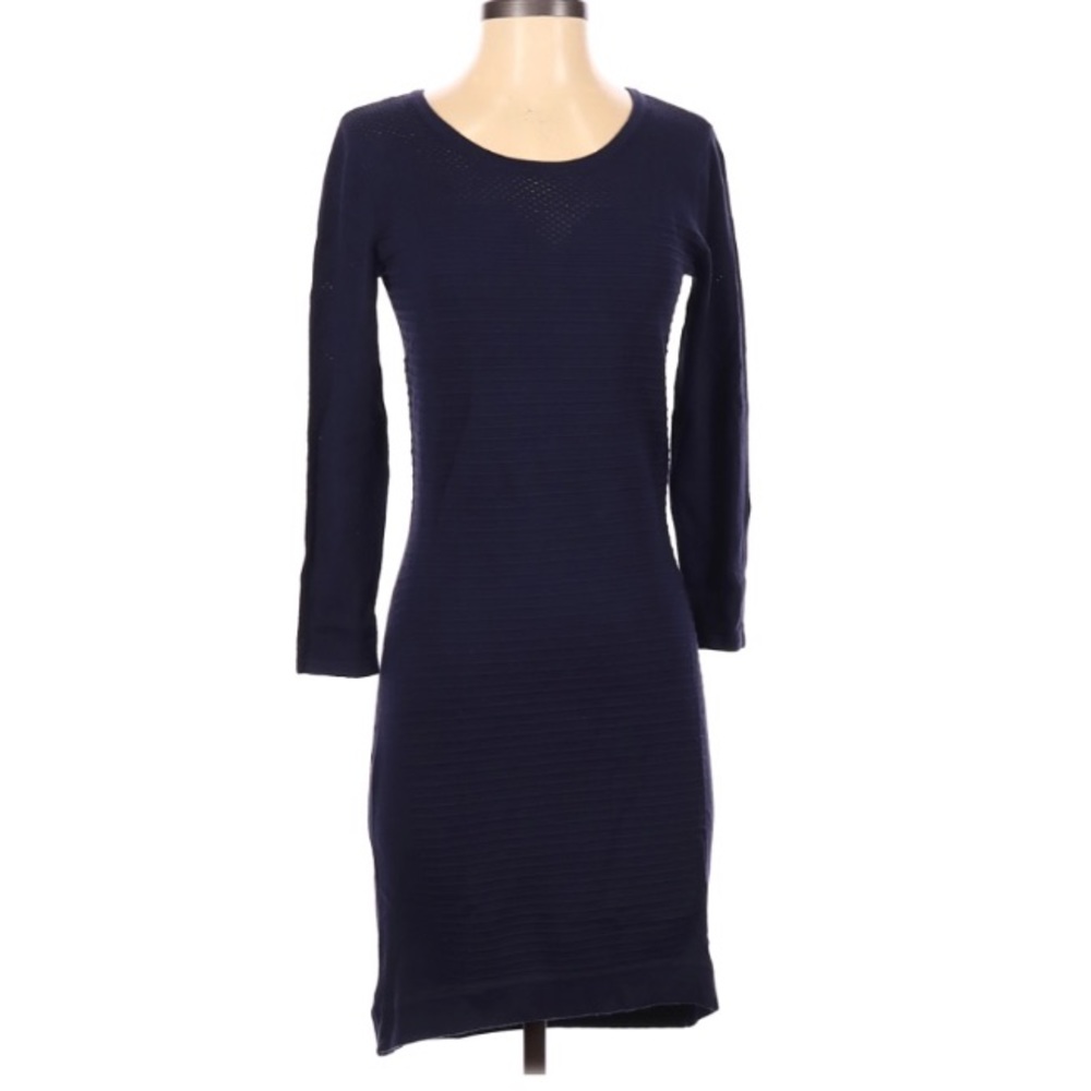Neiman Marcus scoop neckline casual dress